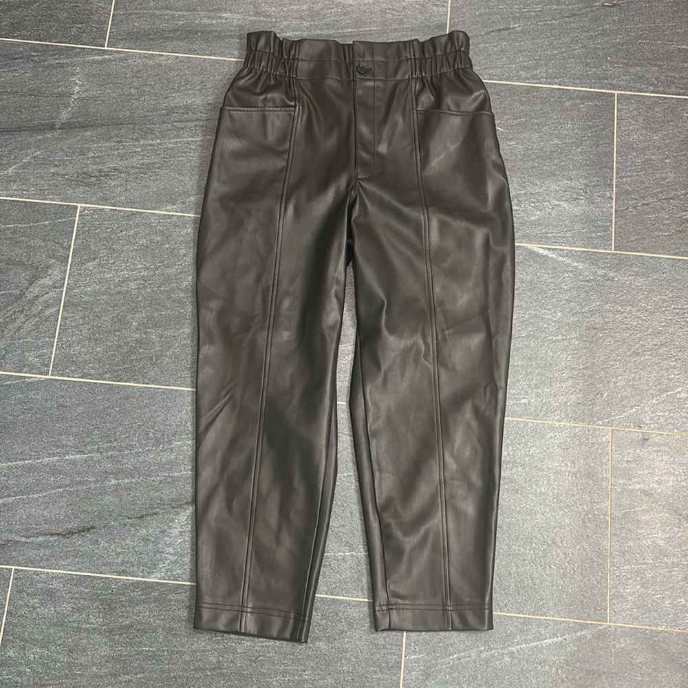Madewell Black faux Leather cropped trousers